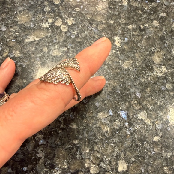 Retired Pandora Majestic Feathers Statement Ring - Picture 4 of 7